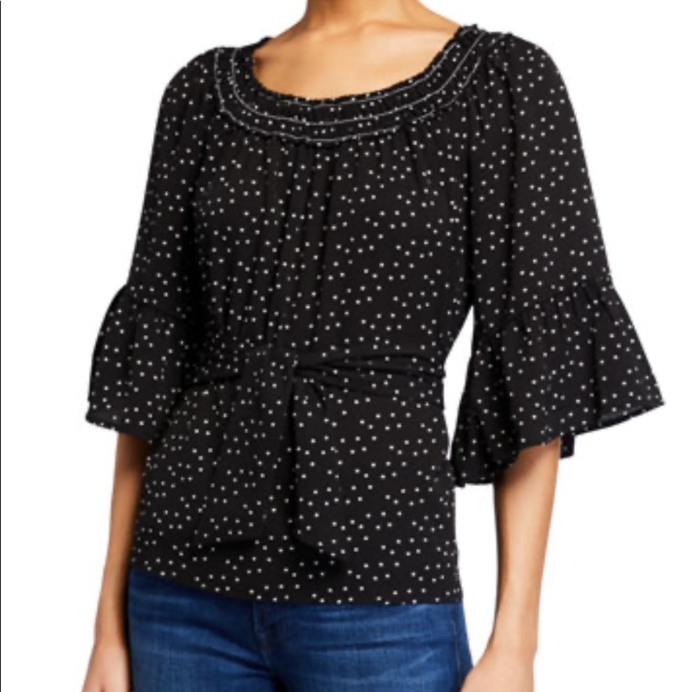 Woman’s Max Studio Blouse